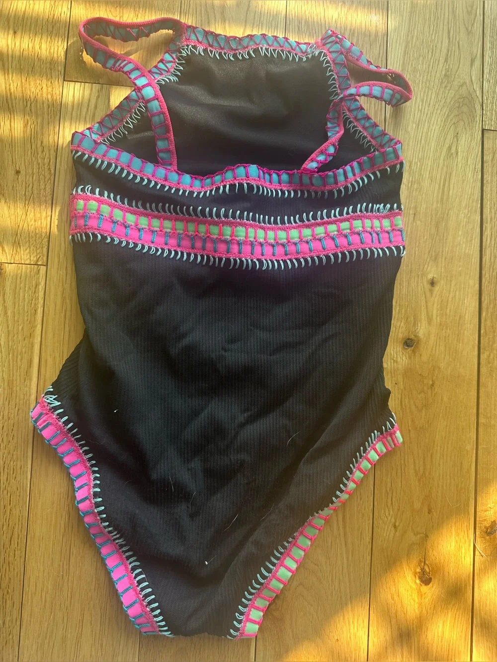 Platinum Swimwear Solange Ferrarini Embroidered Trim One Piece Swimsuit Size 6-8